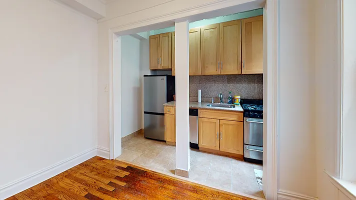 Rented by Bond New York | media 51