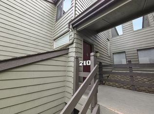 6 Lake Bellevue Dr APT 210, Bellevue, WA 98005