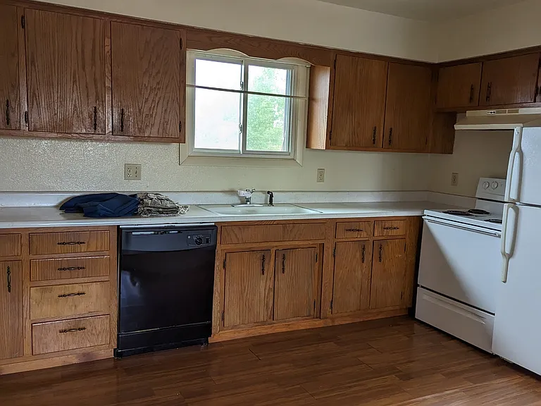 218 S Taylor St — Photo 2