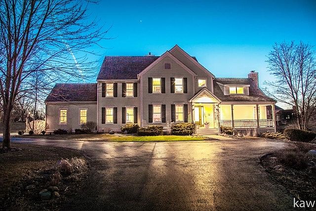 1st image of 21384 W Preston Ct