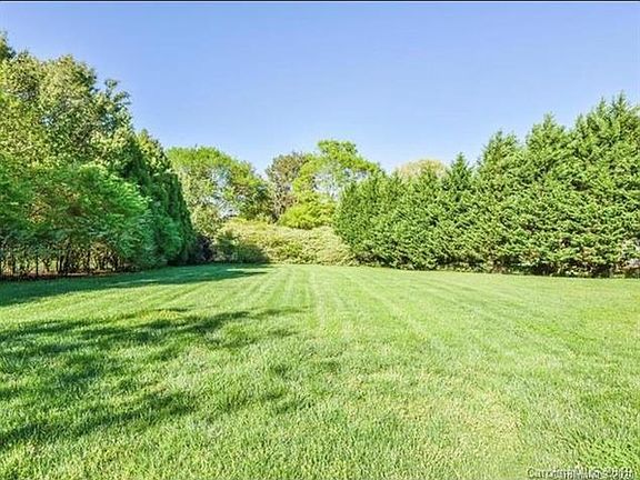 3rd image of 120 Meadow Run Ln