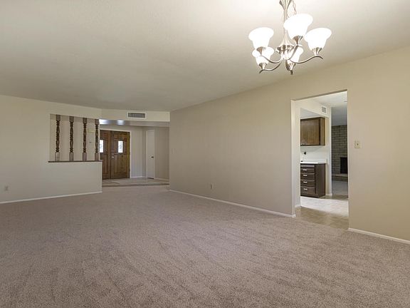 3rd image of 2426 E Geneva Dr