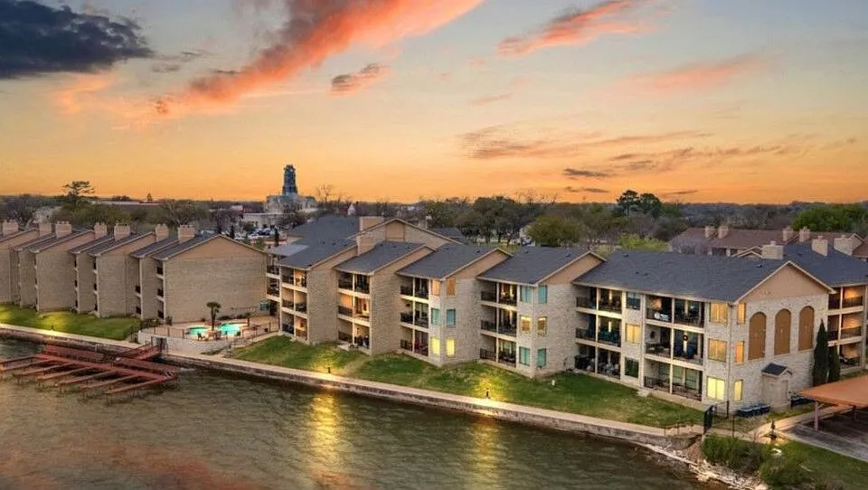 Towne Square Condos