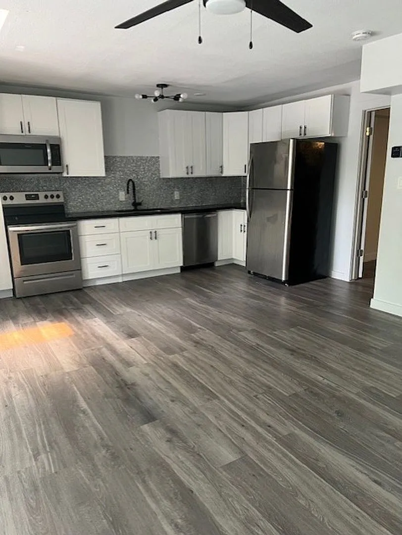 Dream Montrose - 606 Harold Street — Photo 1