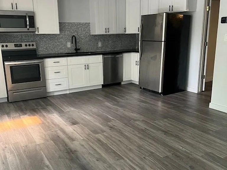 606 Harold St — Photo 1