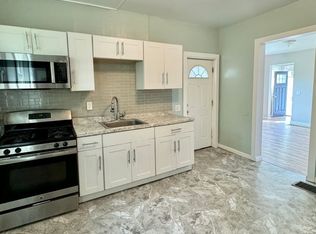 572-574 Seward St, Rochester, NY 14608