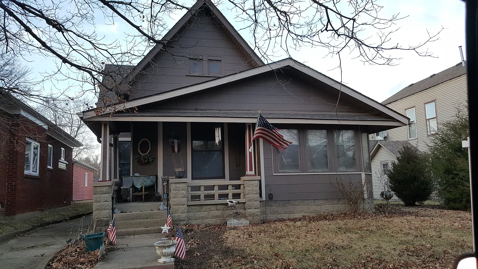 212 Grant St photo 1