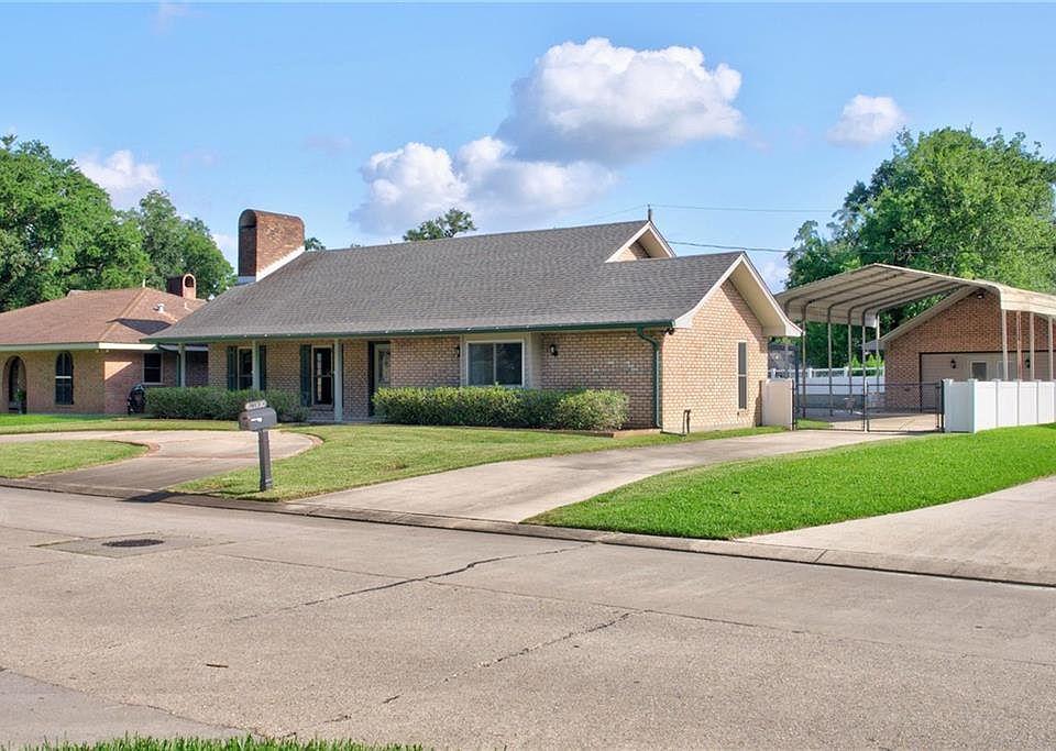 1st image of 215 Demandre St