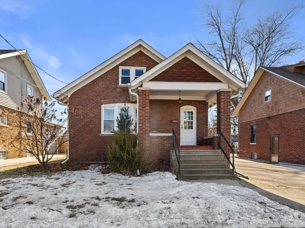 907 74th STREET, Kenosha, WI 53143