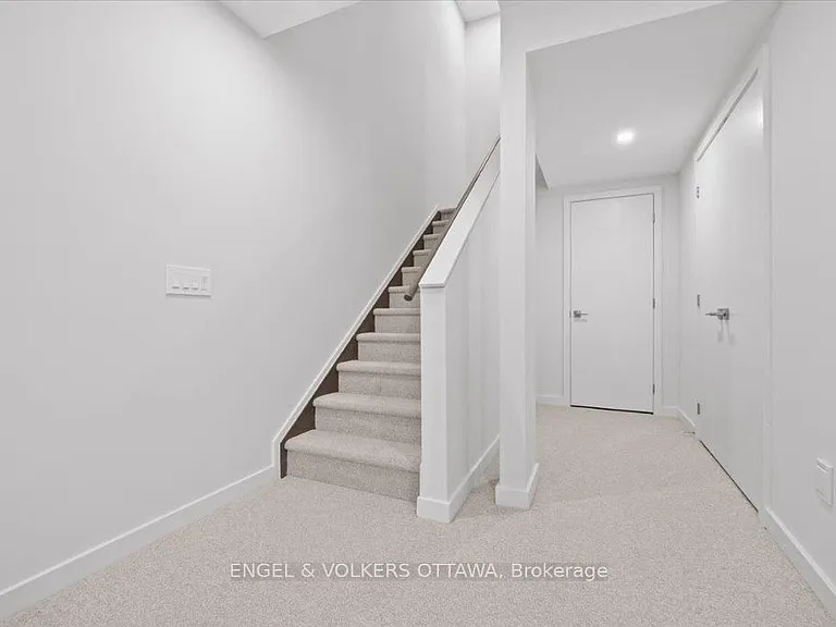 699 Honeydew St — Photo 27