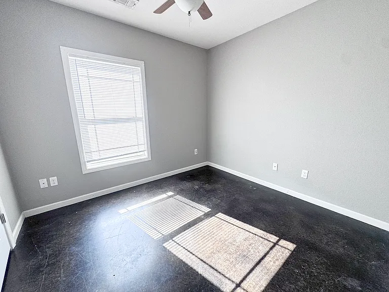 3888 Turfway Dr — Photo 16