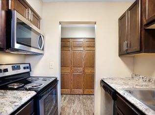 Aquila Court, Minneapolis, MN 55426