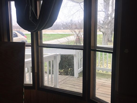 Living room bay window