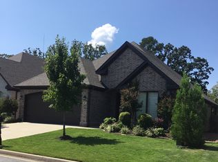 12 Bishop Pl, Little Rock, AR 72223