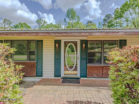 4th image of 2253 Cleary Rd
