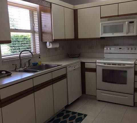 4th image of 3305 SW Villa Pl