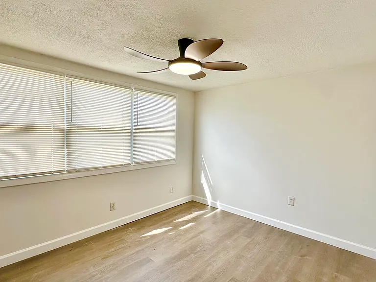 3111 Bero Rd — Photo 14