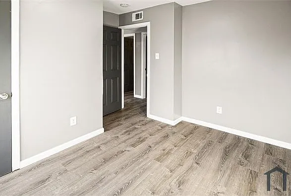 2857 Dawnview Dr — Photo 1