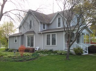 117 N Dwight St, Conrad, IA 50621