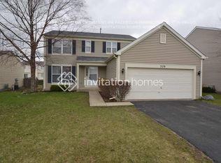 328 Christine Ln, Hainesville, IL 60030