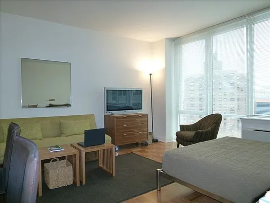 Rented by Carnegie Hill Place | media 14