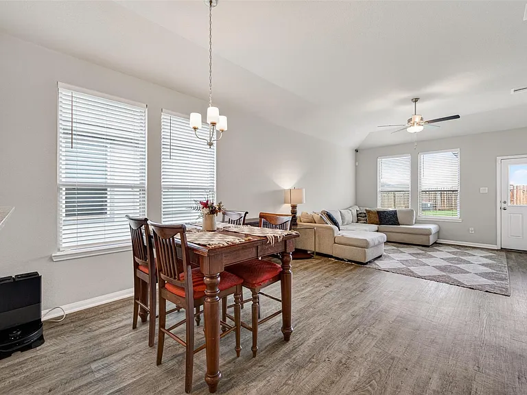 8006 Barret Travis Ct — Photo 25