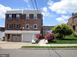 11914 Stevens Rd, Philadelphia, PA 19116