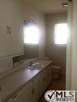 5th image of 1831 W Frey St