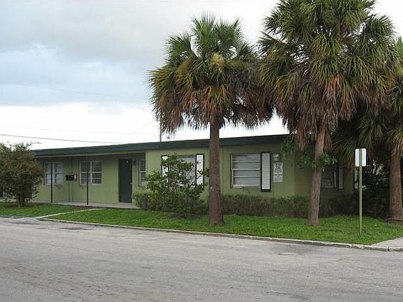 2nd image of 703 NW 9th Ave