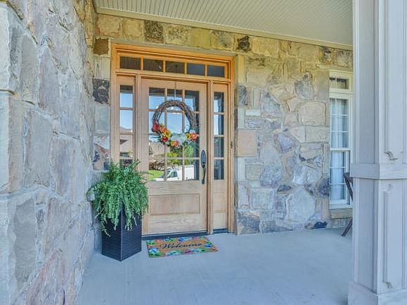 2nd image of 2415 Crescent Lake Dr