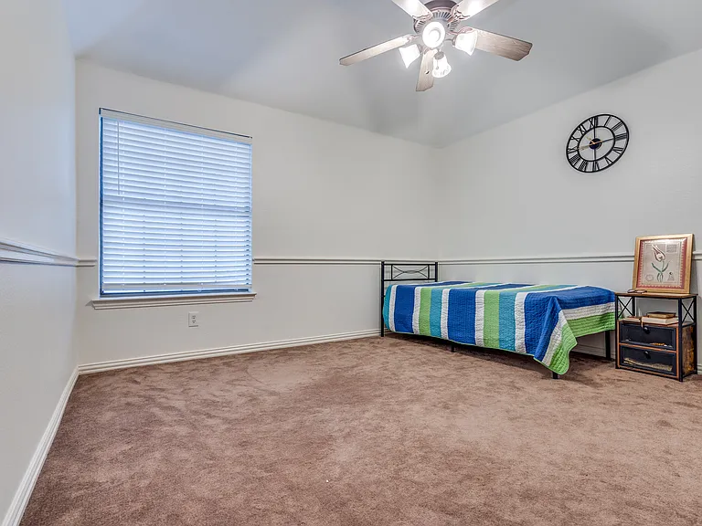 11649 Keystone Dr — Photo 22