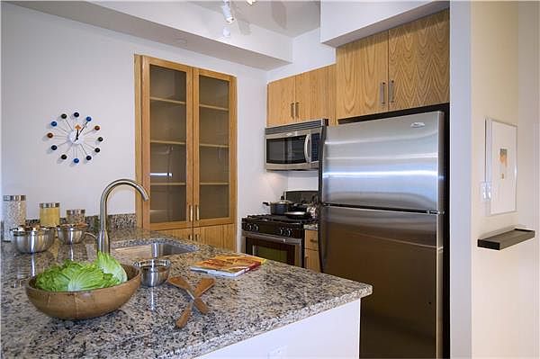 2nd image of 188 Ludlow St APT 3M