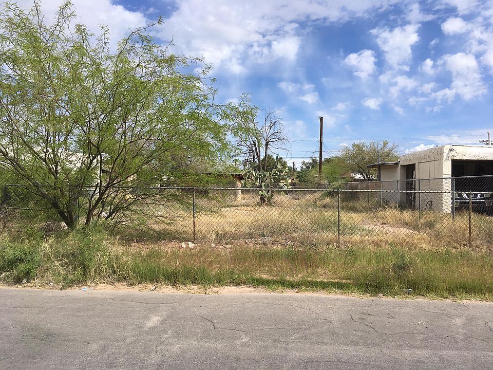 1st image of 231 E Fairground Dr #30