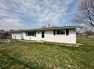 640 Parker Ave, Aurora, IL 60505