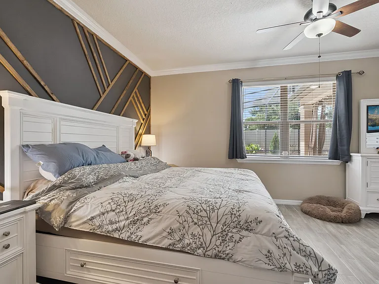 5457 Animosh Ct — Photo 17