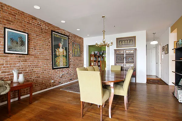 Sold by Corcoran | media 2
