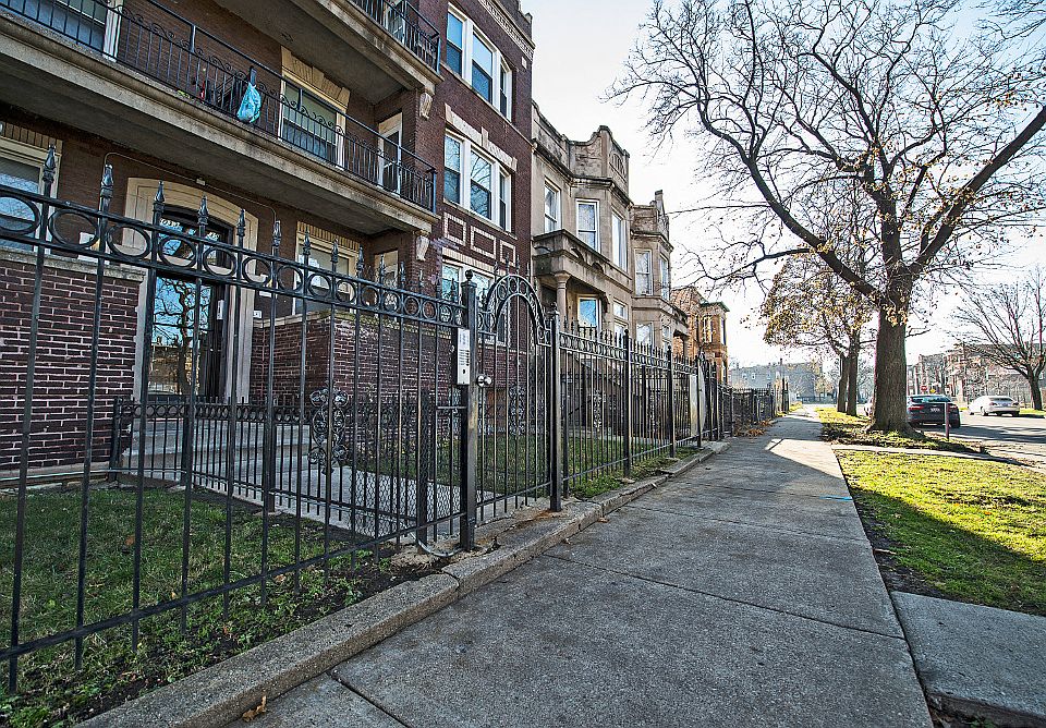 1st image of 6033 S Vernon Ave #6035-3