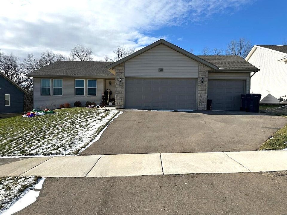1st image of 3201 Emerald DRIVE