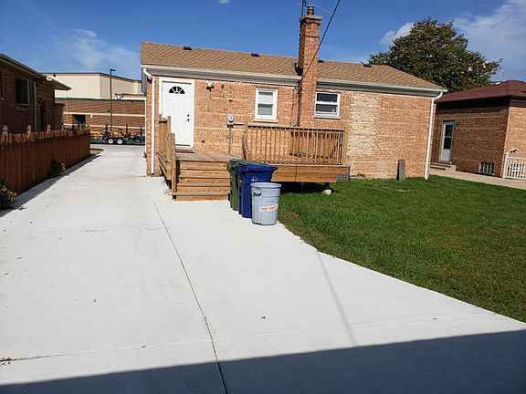 3rd image of 5317 W Oak Center Dr