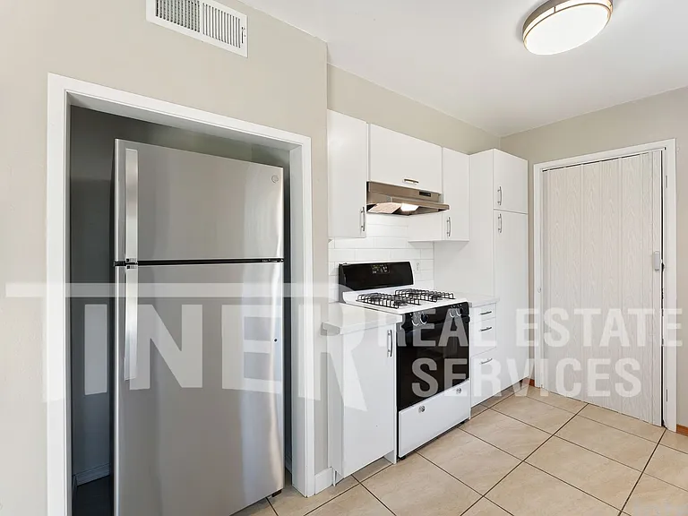 6167 Oakgreen Cir — Photo 12