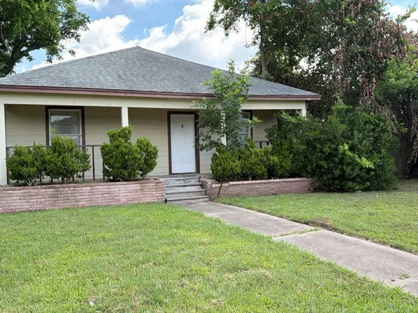 102 N Avenue C, Freeport, TX 77541