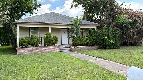 102 N Avenue C Photo 1