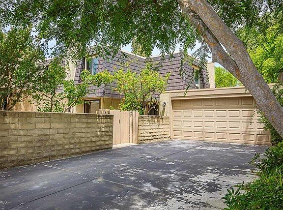 2895 Moonflower Cir-8
