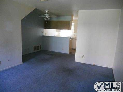 4th image of 22035 Oxnard St