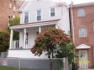 676 E 222nd St, Bronx, NY 10467