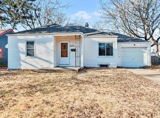631 S Roosevelt St, Wichita, KS 67218