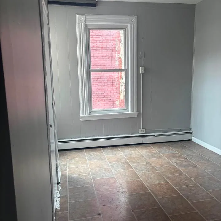 9 Rockland St #B