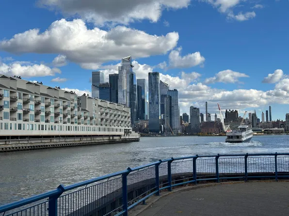 600 Harbor Boulevard image 28 of 32