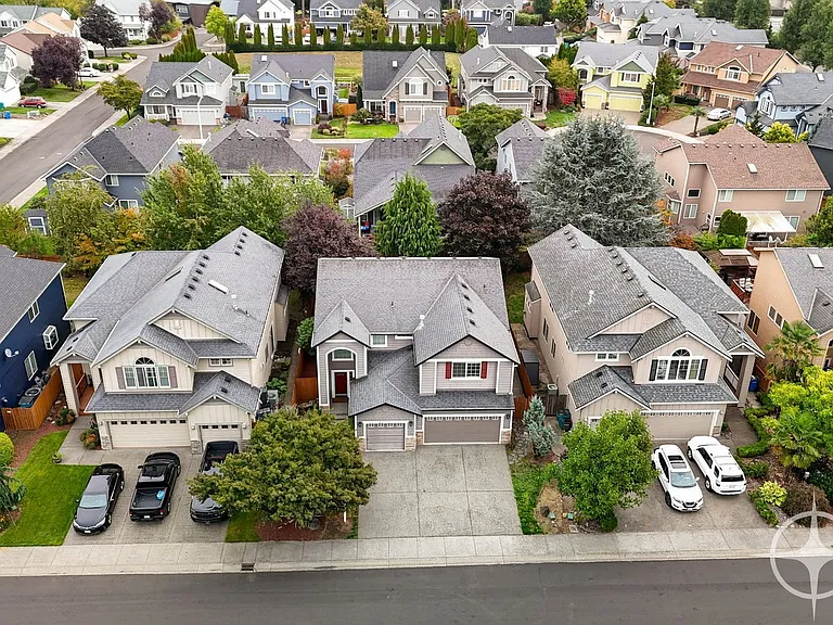 2903 NE 184th Ave — Photo 40