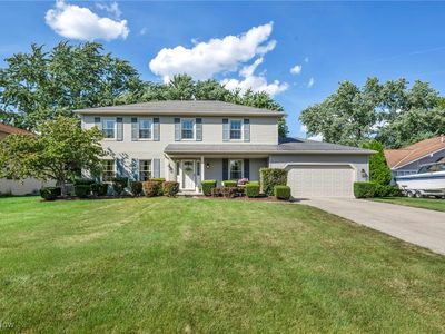 13484 Rosewood Ln, Strongsville, OH, 44136